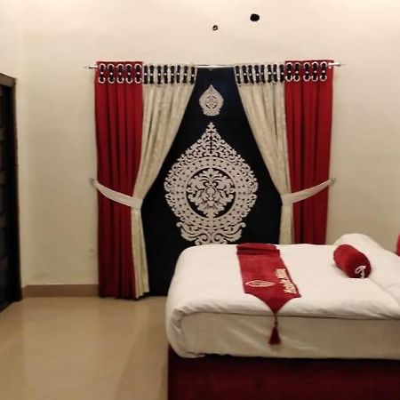 Hotel The Holiday Lahore Exterior foto