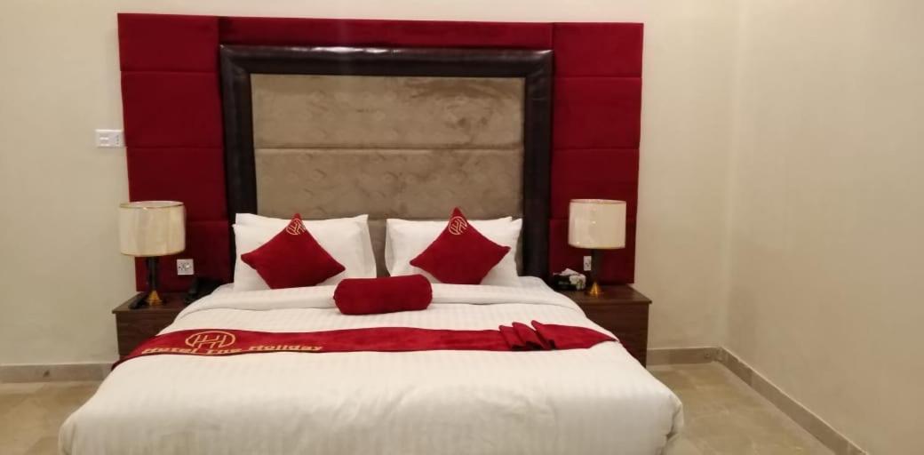 Hotel The Holiday Lahore Exterior foto